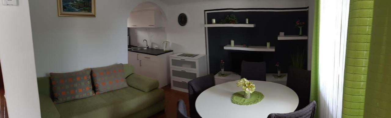 Apartments Maltasic Vir Εξωτερικό φωτογραφία