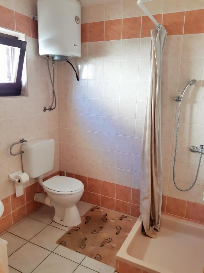 Apartments Maltasic Vir Εξωτερικό φωτογραφία