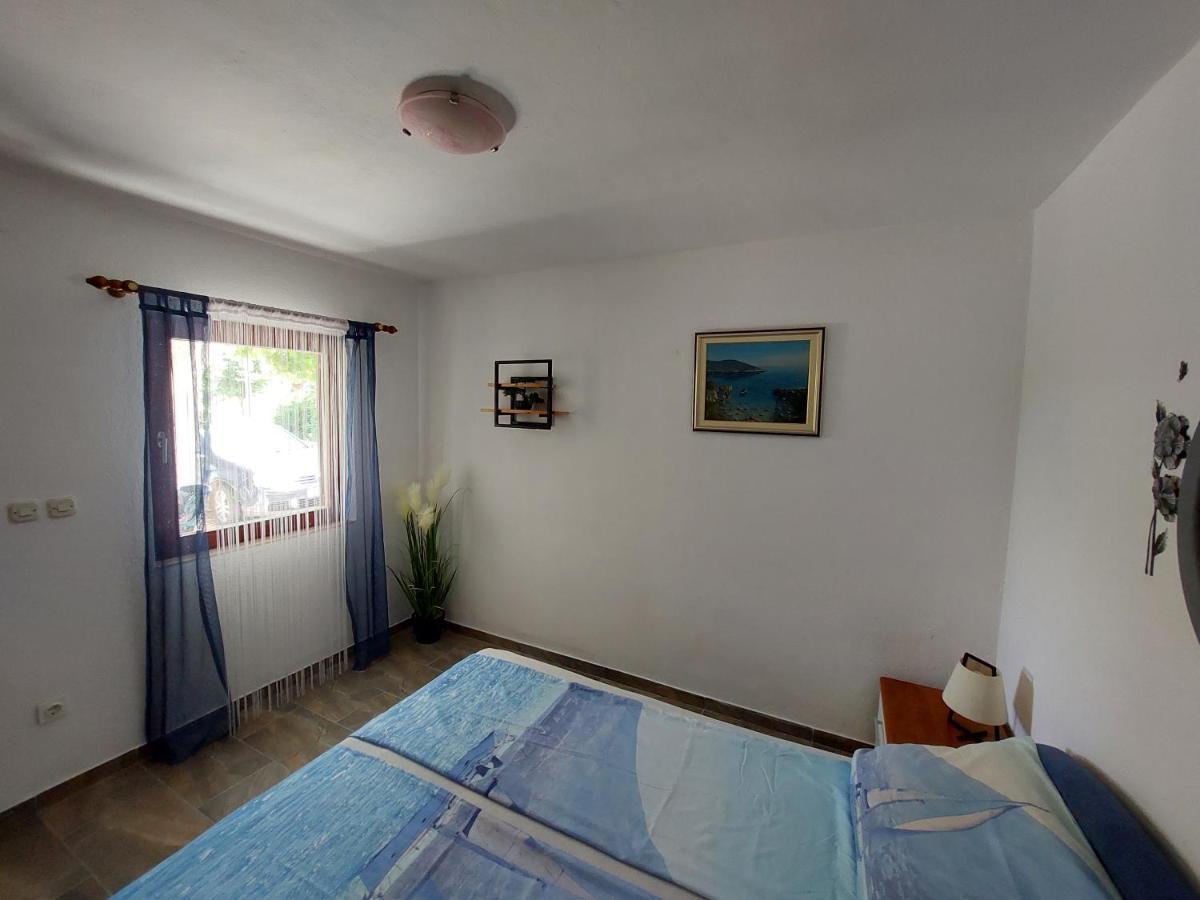 Apartments Maltasic Vir Εξωτερικό φωτογραφία