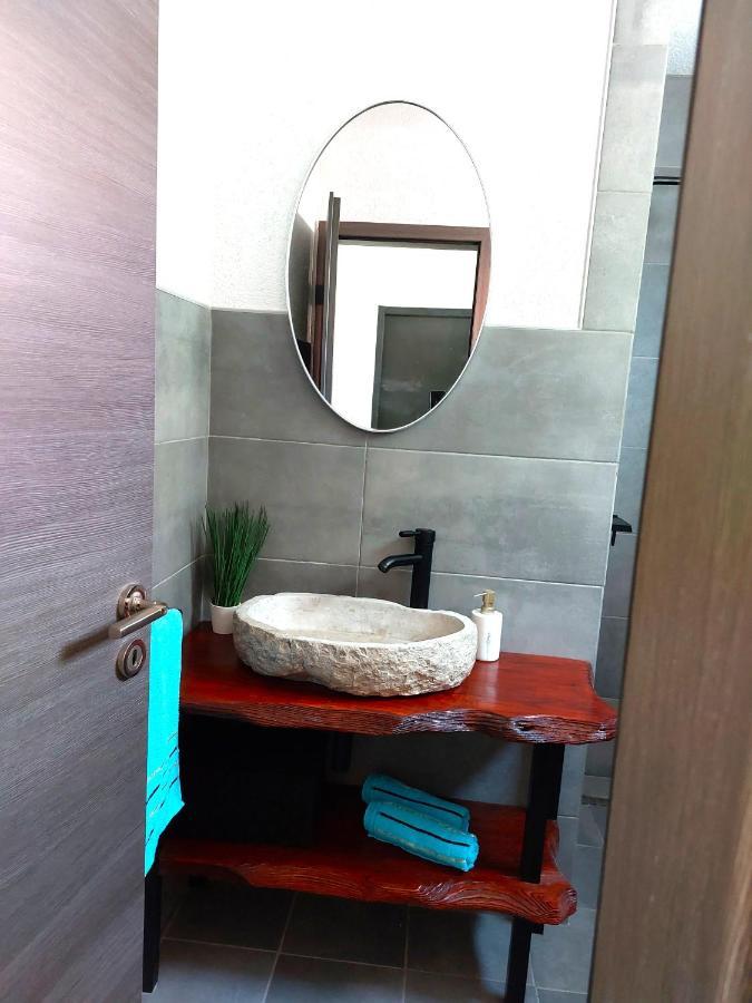 Apartments Maltasic Vir Εξωτερικό φωτογραφία