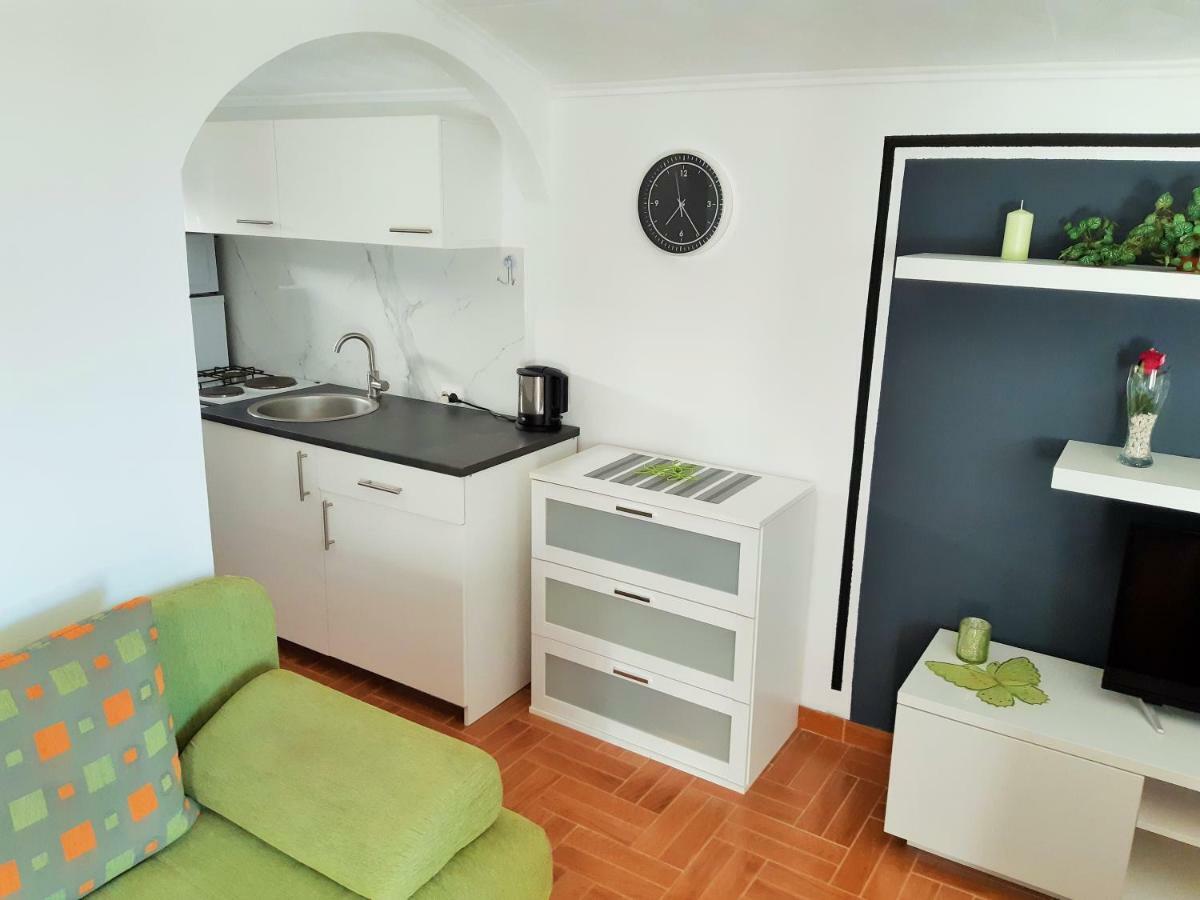 Apartments Maltasic Vir Εξωτερικό φωτογραφία